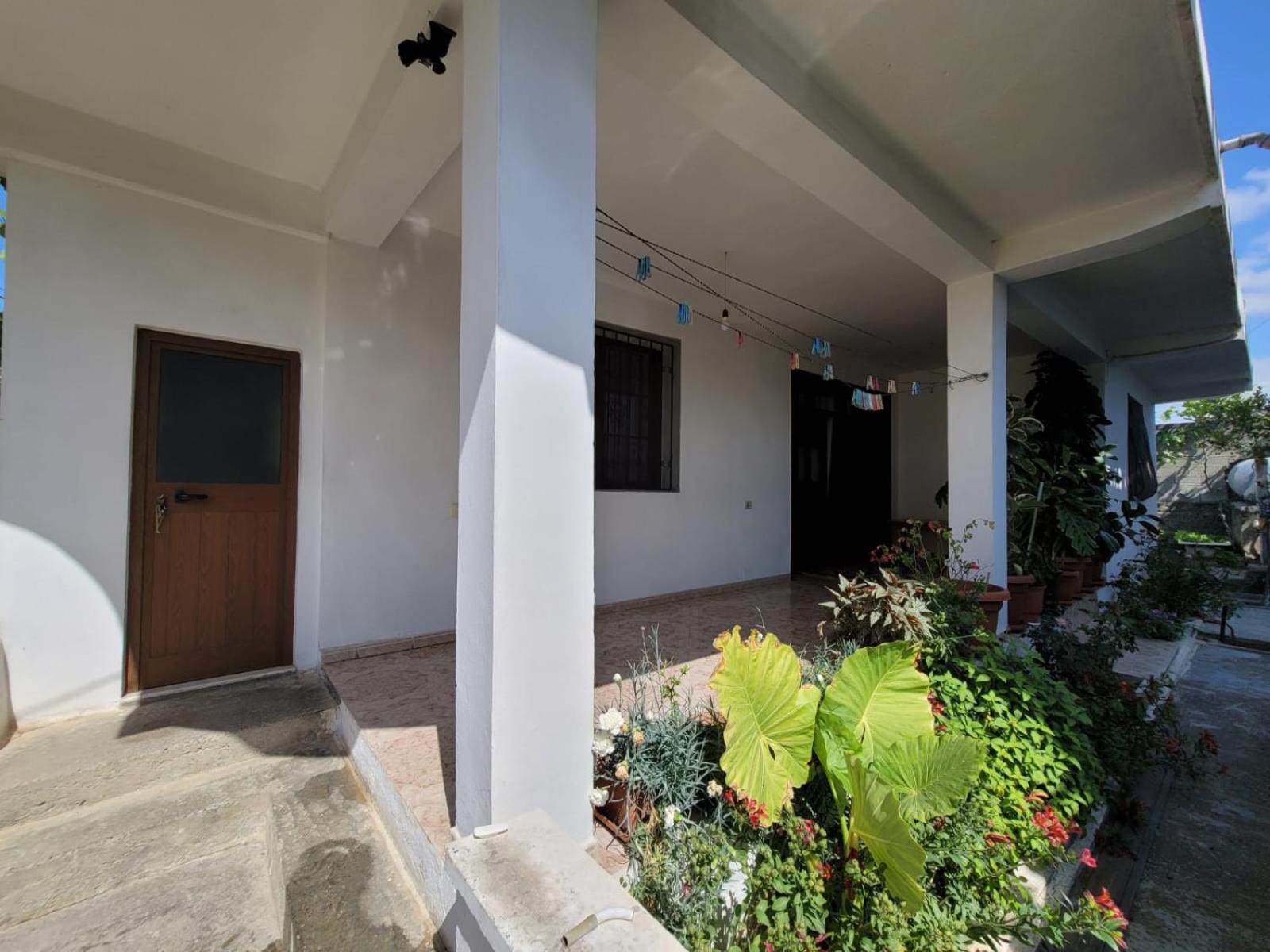Private Room On A Shared Apartament Near Durres Beach Exterior photo