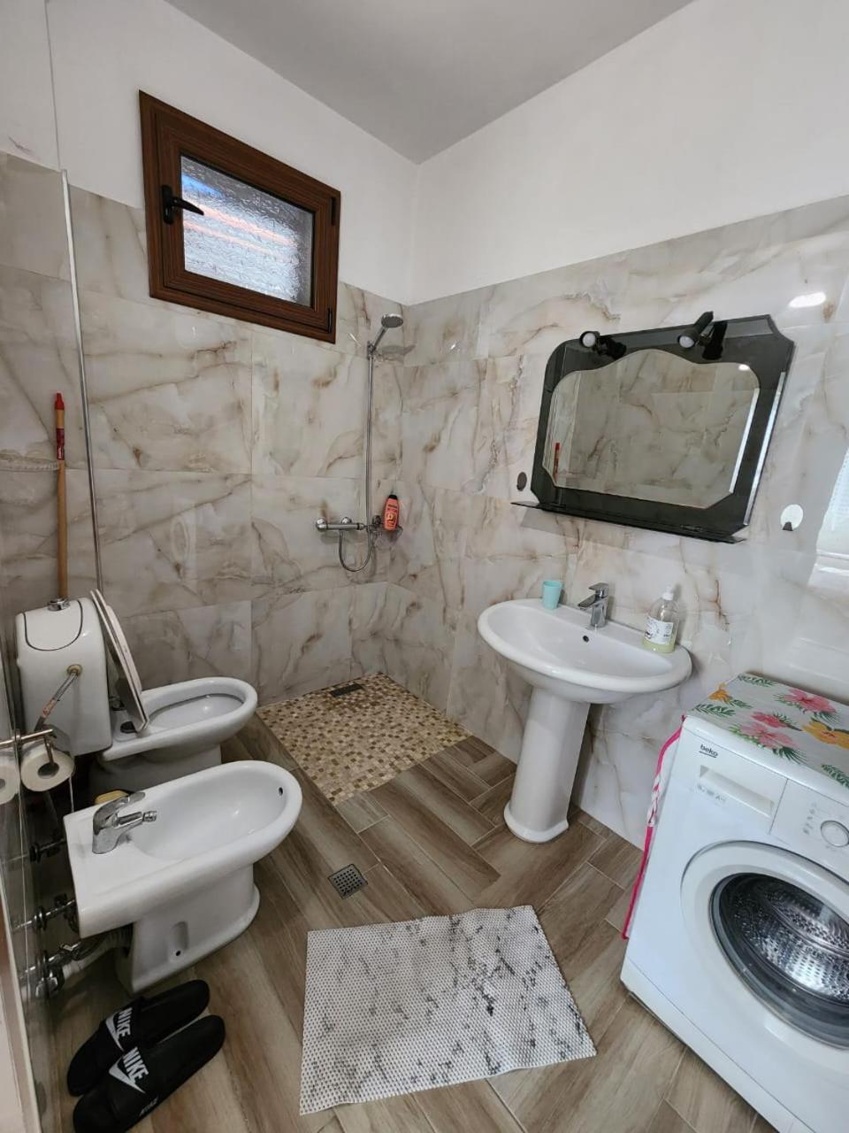 Private Room On A Shared Apartament Near Durres Beach Exterior photo